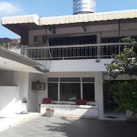 Graha Teras Syariah Hotel Surabaya Luaran gambar