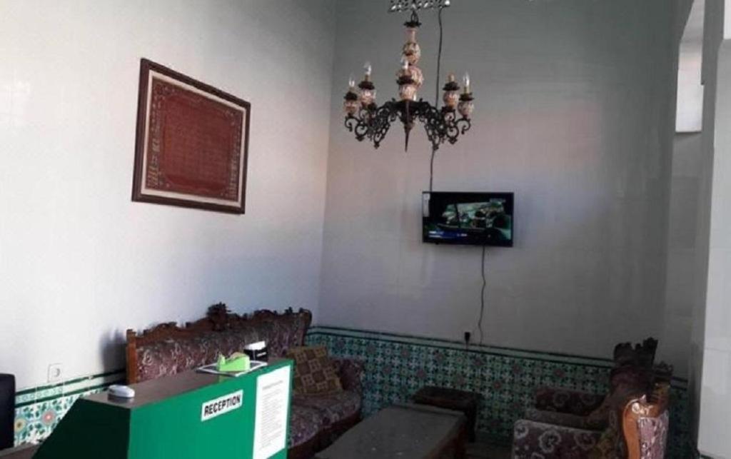 Graha Teras Syariah Hotel Surabaya Luaran gambar